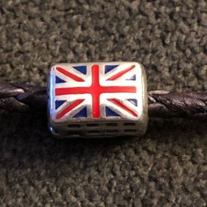 AUTHENTIC PANDORA Union Jack / British Bus / MARKED ALE